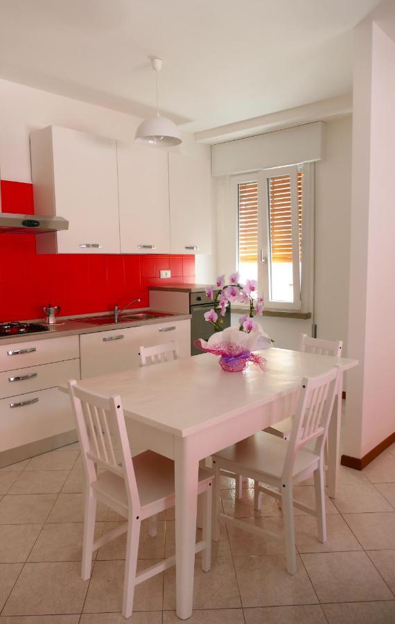 דירות Casa Adele קאורלה מראה חיצוני תמונה