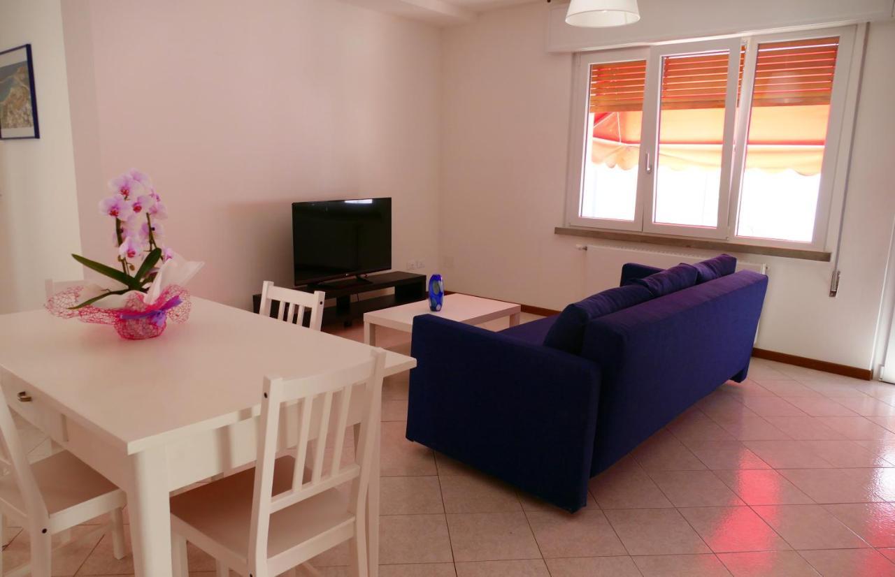 דירות Casa Adele קאורלה מראה חיצוני תמונה